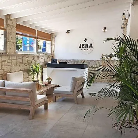 Hotel Jera *