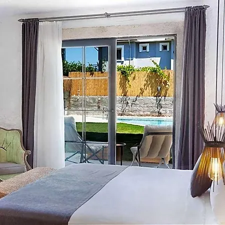 Jera Hotel *